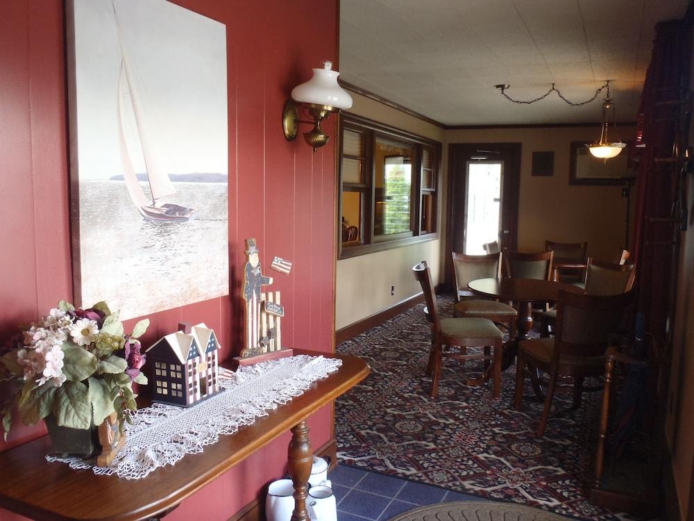 Glass House Inn Erie Near I-90 & I-79 외부 사진