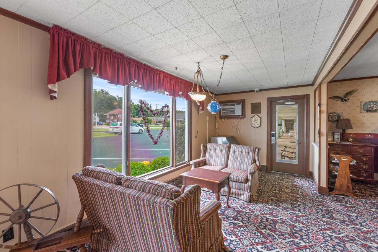 Glass House Inn Erie Near I-90 & I-79 외부 사진