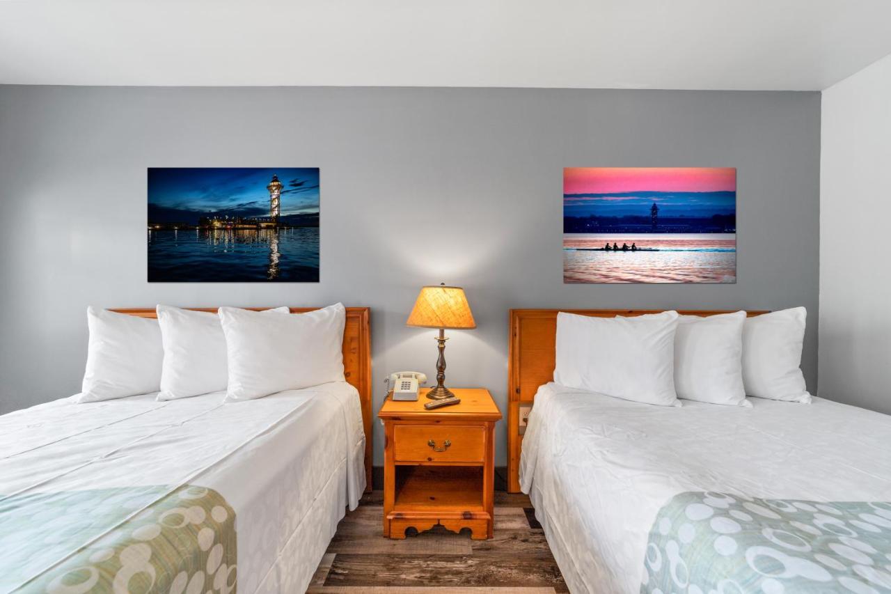 Glass House Inn Erie Near I-90 & I-79 외부 사진