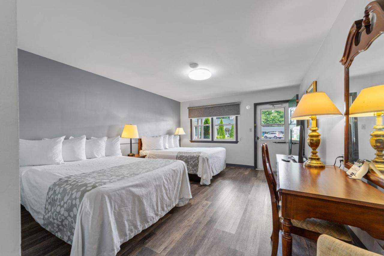 Glass House Inn Erie Near I-90 & I-79 외부 사진
